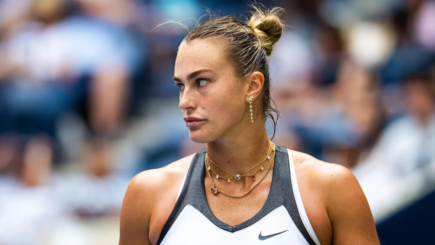 El Lado Más Deslumbrante del Tennis: Colores y Joyas que Brillan en el Escenario del US Open