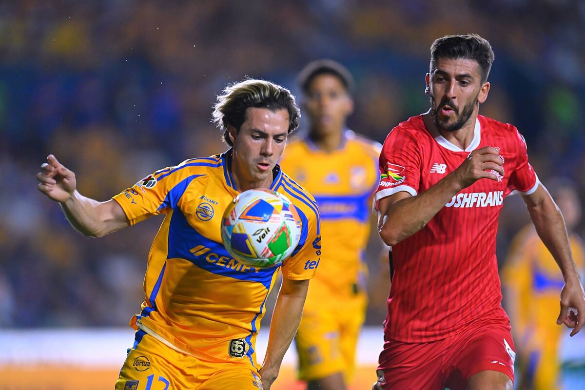 Un último adiós al fútbol de lujo: Sebastián Córdova abandona Tigres para entregar su corazón al club que le dará el próximo capítulo de gloria.