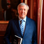 Alejandro Roemmers regresa con un enigma que cruza siglos: ‘El misterio del último Stradivarius’