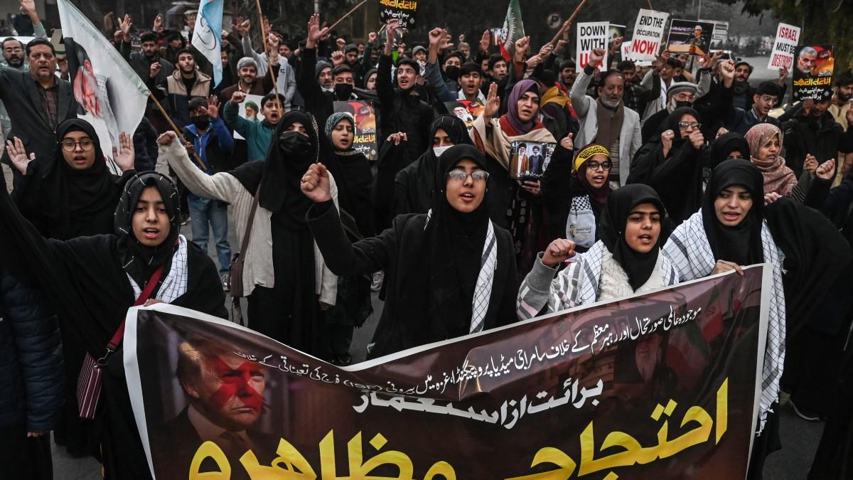 Tragedia en las calles de Teherán: El costo humano de la crisis política en Irán supera los 190 fallecidos y miles de heridos