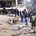 Al menos 31 muertos y 169 heridos en atentado suicida en una mezquita de Islamabad