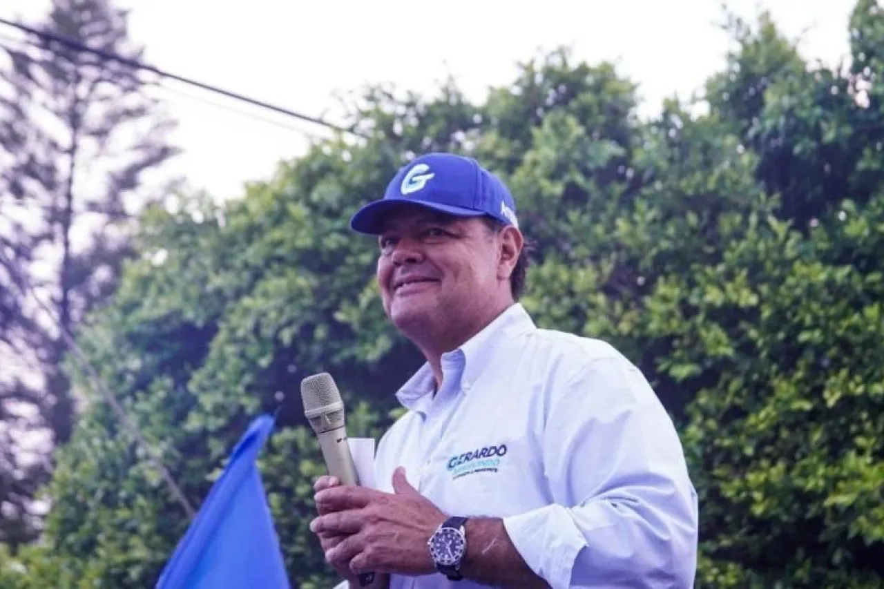 Secuestran a ex candidato a alcalde en Salamanca afuera de su negocio